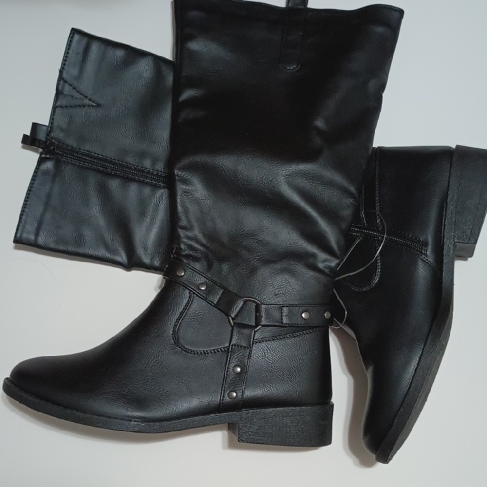 NWOT Wanted Black Knee High Studded Moto Harness Boots